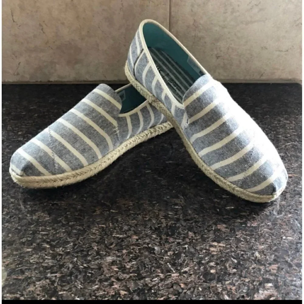 Toms new without